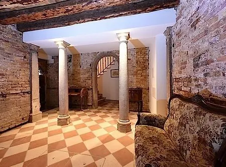 Bed and Breakfast Le Due Corone 3*