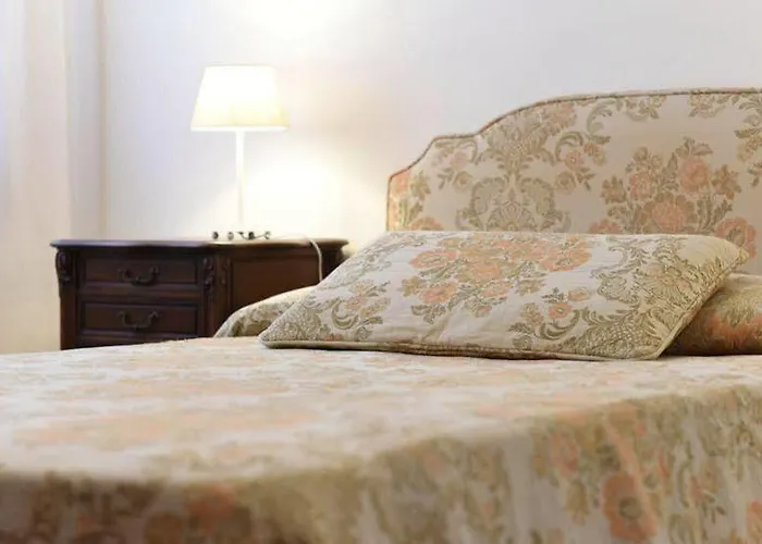 Le Due Corone Bed & Breakfast