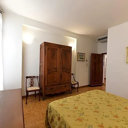 Le Due Corone Bed and Breakfast 3*
