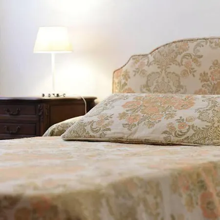 Le Due Corone Bed and Breakfast