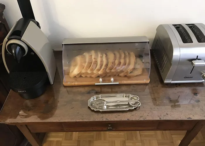 Le Due Corone לינה וארוחת בוקר 3*